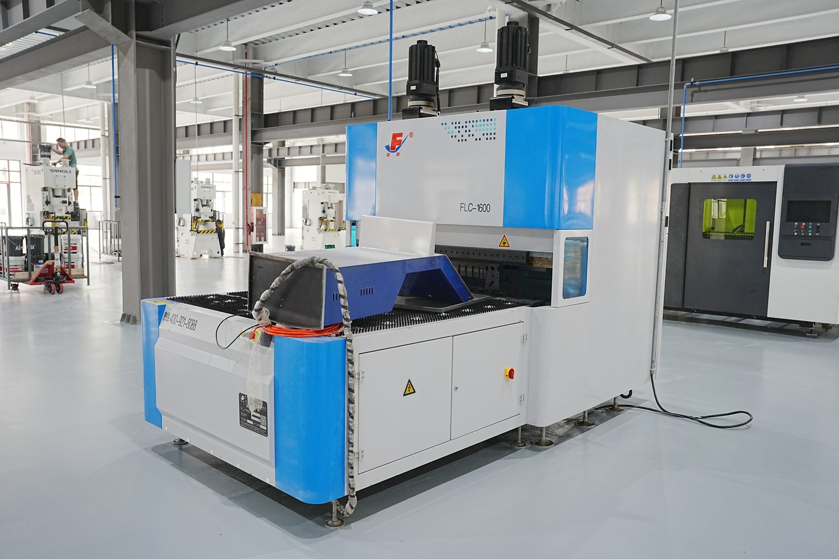 CNC laser tube cutting
